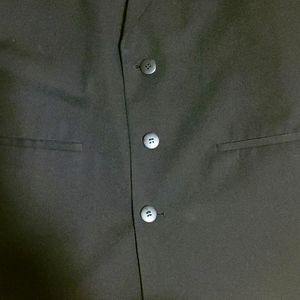 3 for$30  Men’s Blazer/suit jacket, sized 44, black. OFFICE CASUALS BRAND.
